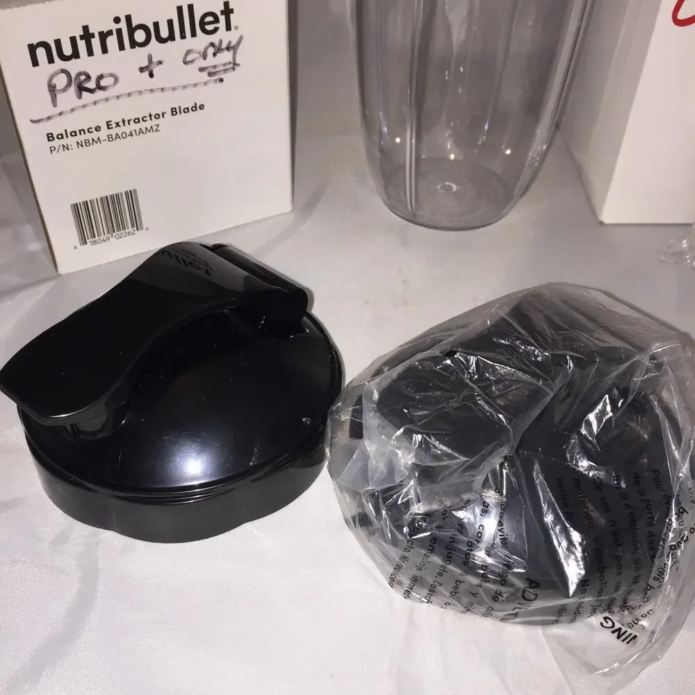 Nutribullet Pro Plus Extractor Blade, 32 oz. container and Lids